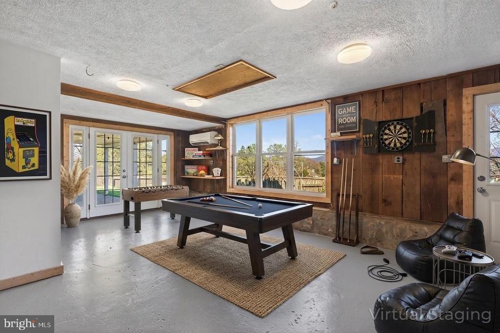 422 MECHANIC ST, LURAY, Virginia 22835, 5 Bedrooms Bedrooms, ,2 BathroomsBathrooms,Residential,422 MECHANIC ST,VAPA2006220 MLS # VAPA2006220