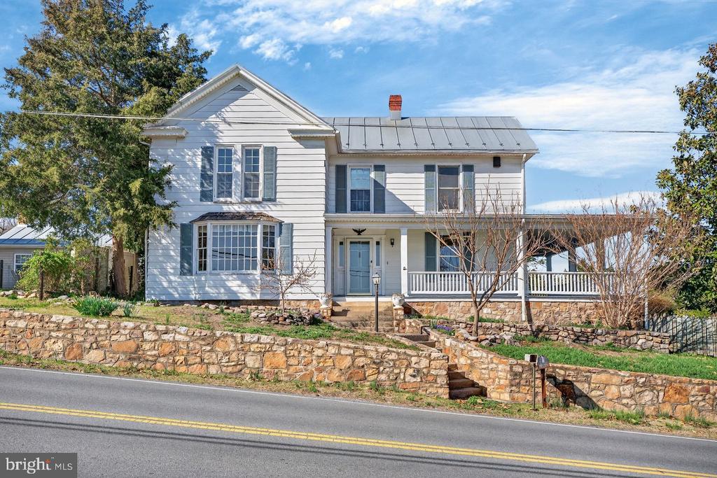 422 MECHANIC ST, LURAY, Virginia 22835, 5 Bedrooms Bedrooms, ,2 BathroomsBathrooms,Residential,422 MECHANIC ST,VAPA2006220 MLS # VAPA2006220