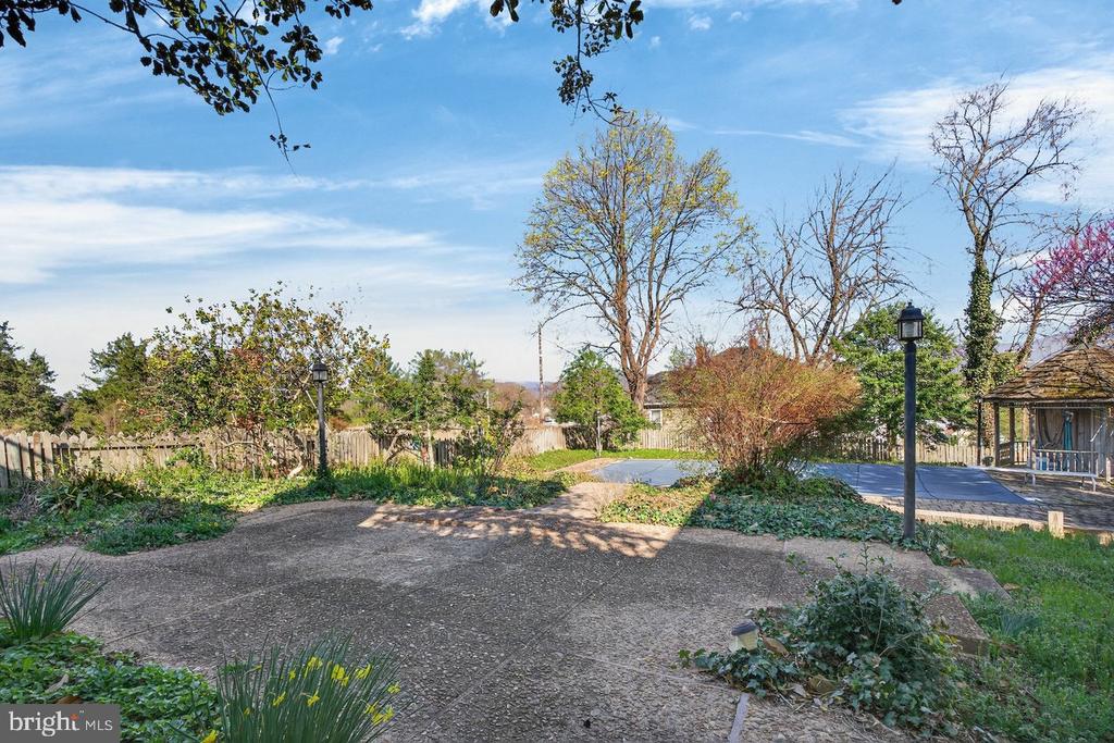 422 MECHANIC ST, LURAY, Virginia 22835, 5 Bedrooms Bedrooms, ,2 BathroomsBathrooms,Residential,422 MECHANIC ST,VAPA2006220 MLS # VAPA2006220