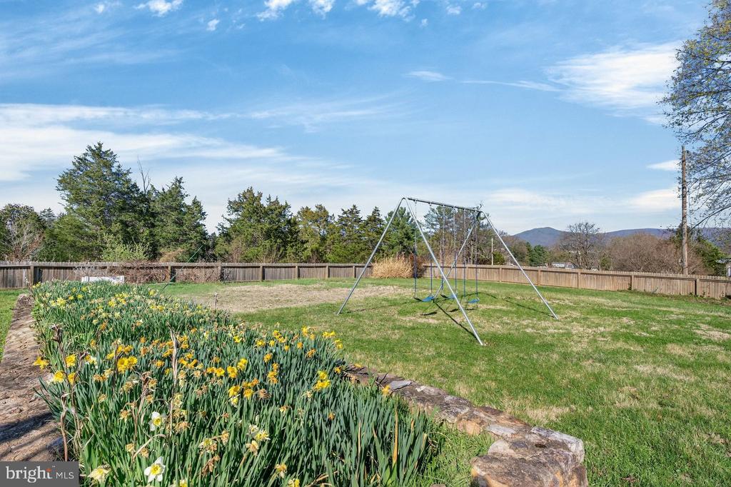 422 MECHANIC ST, LURAY, Virginia 22835, 5 Bedrooms Bedrooms, ,2 BathroomsBathrooms,Residential,422 MECHANIC ST,VAPA2006220 MLS # VAPA2006220