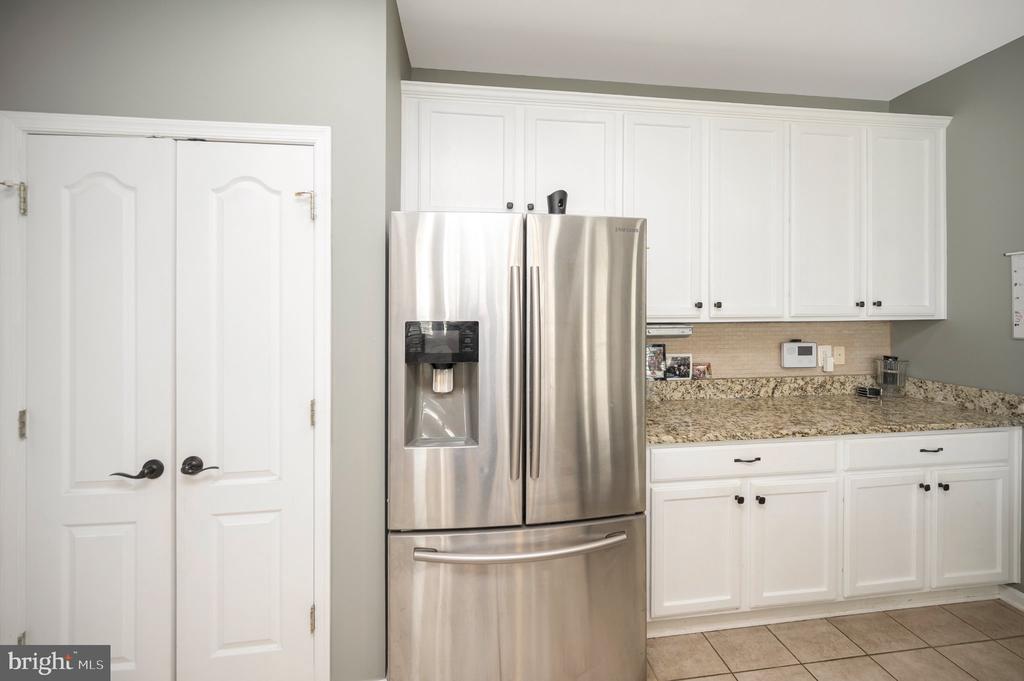 10403 BRECKENRIDGE DR, SPOTSYLVANIA, Virginia 22553, 5 Bedrooms Bedrooms, ,3 BathroomsBathrooms,Residential,10403 BRECKENRIDGE DR,VASP2040434 MLS # VASP2040434