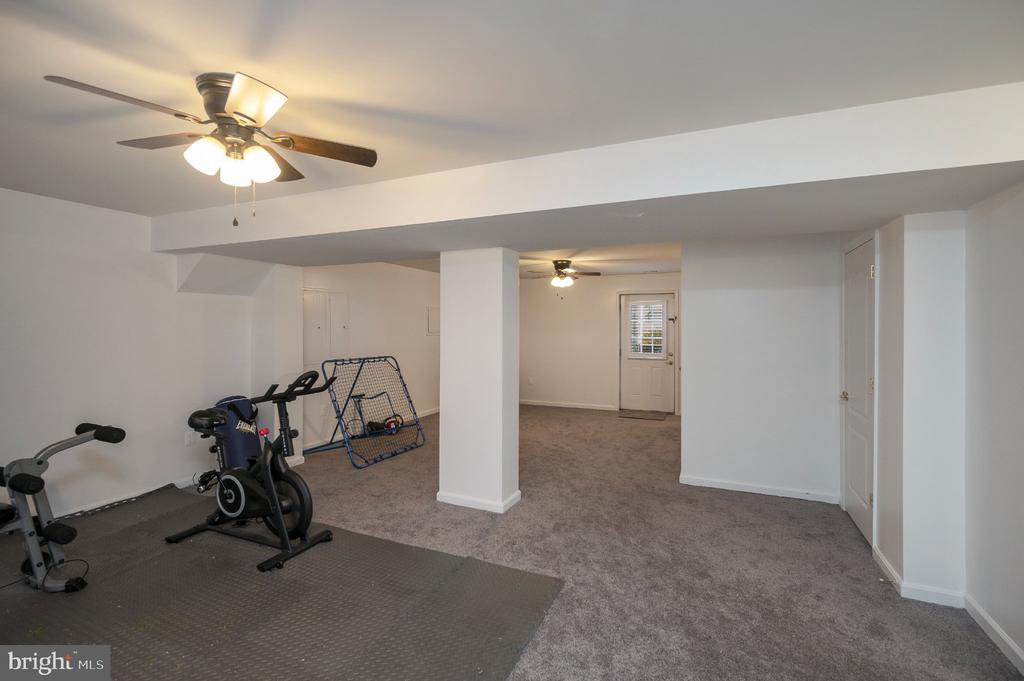 10403 BRECKENRIDGE DR, SPOTSYLVANIA, Virginia 22553, 5 Bedrooms Bedrooms, ,3 BathroomsBathrooms,Residential,10403 BRECKENRIDGE DR,VASP2040434 MLS # VASP2040434