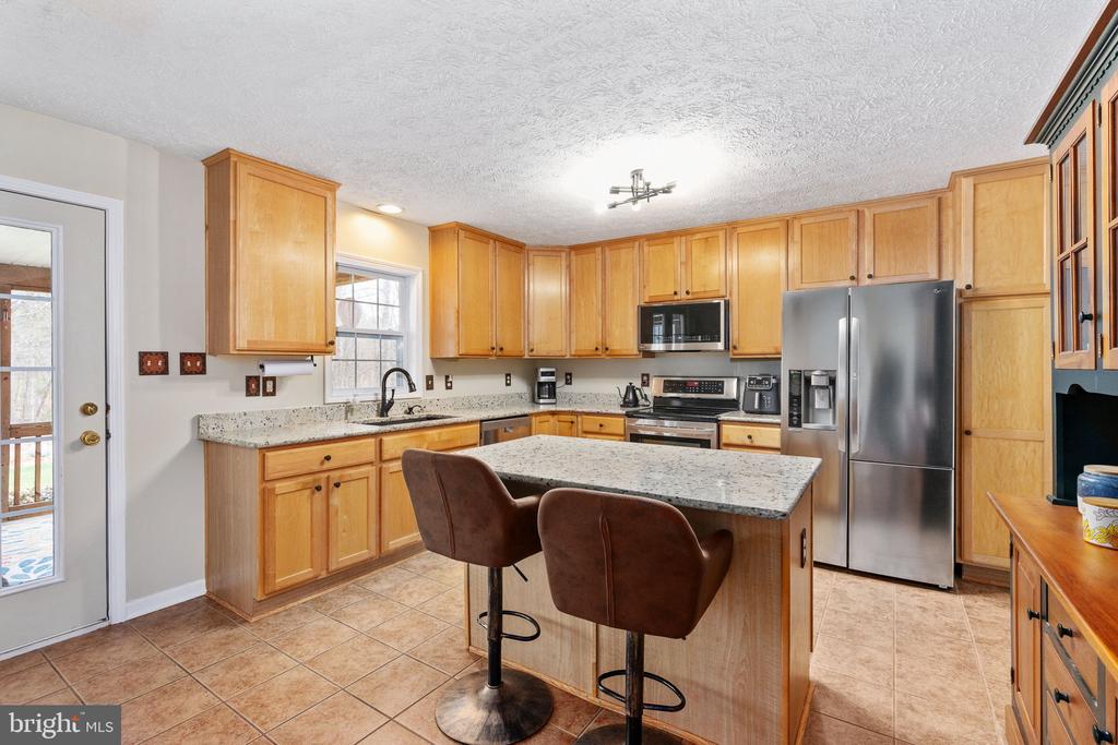 151 LINDA LN, MINERAL, Virginia 23117, 5 Bedrooms Bedrooms, ,3 BathroomsBathrooms,Residential,151 LINDA LN,VALA2009550 MLS # VALA2009550