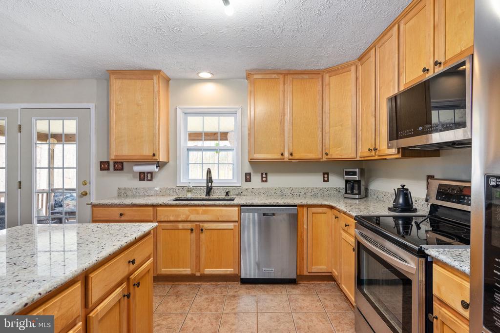 151 LINDA LN, MINERAL, Virginia 23117, 5 Bedrooms Bedrooms, ,3 BathroomsBathrooms,Residential,151 LINDA LN,VALA2009550 MLS # VALA2009550