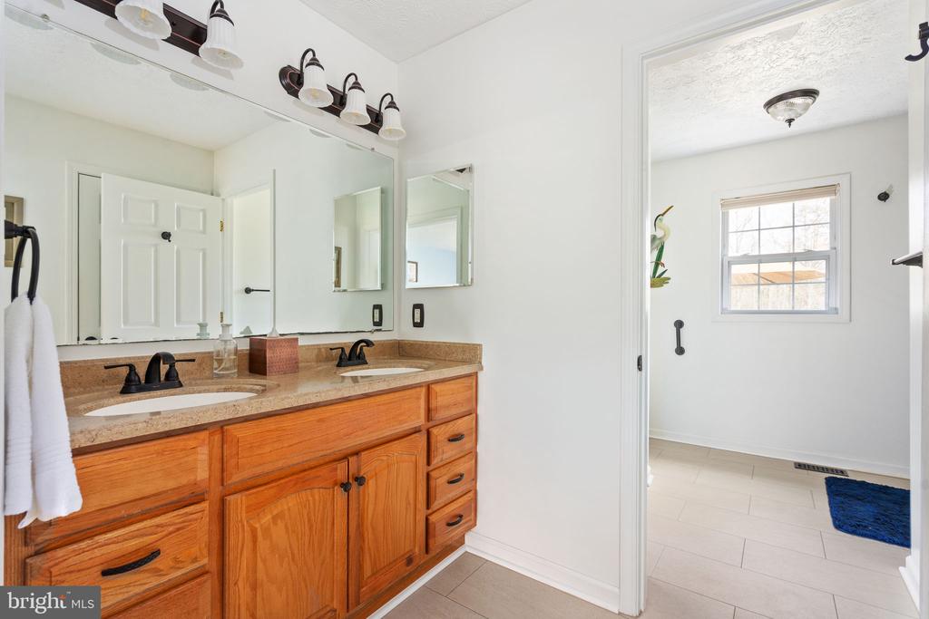 151 LINDA LN, MINERAL, Virginia 23117, 5 Bedrooms Bedrooms, ,3 BathroomsBathrooms,Residential,151 LINDA LN,VALA2009550 MLS # VALA2009550