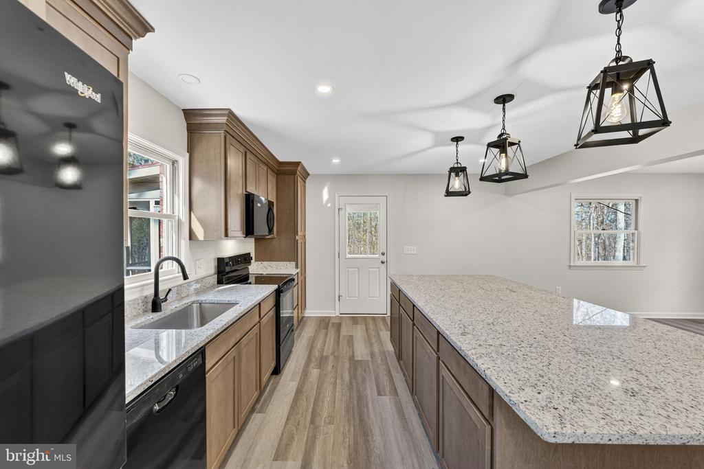 16416 MOUNTAIN RUN LN, CULPEPER, Virginia 22701, 5 Bedrooms Bedrooms, ,4 BathroomsBathrooms,Residential,16416 MOUNTAIN RUN LN,VACU2013016 MLS # VACU2013016