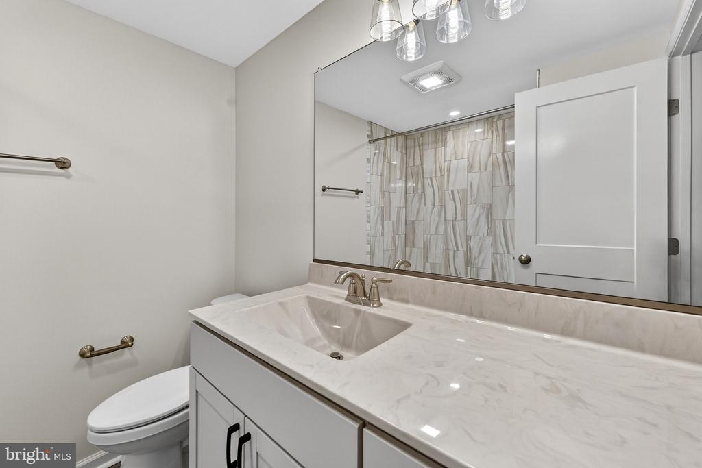 16416 MOUNTAIN RUN LN, CULPEPER, Virginia 22701, 5 Bedrooms Bedrooms, ,4 BathroomsBathrooms,Residential,16416 MOUNTAIN RUN LN,VACU2013016 MLS # VACU2013016