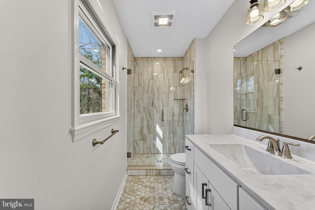 16416 MOUNTAIN RUN LN, CULPEPER, Virginia 22701, 5 Bedrooms Bedrooms, ,4 BathroomsBathrooms,Residential,16416 MOUNTAIN RUN LN,VACU2013016 MLS # VACU2013016