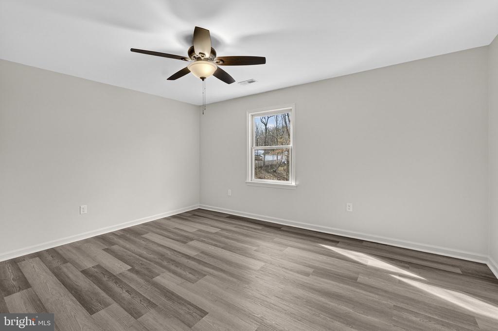 16416 MOUNTAIN RUN LN, CULPEPER, Virginia 22701, 5 Bedrooms Bedrooms, ,4 BathroomsBathrooms,Residential,16416 MOUNTAIN RUN LN,VACU2013016 MLS # VACU2013016