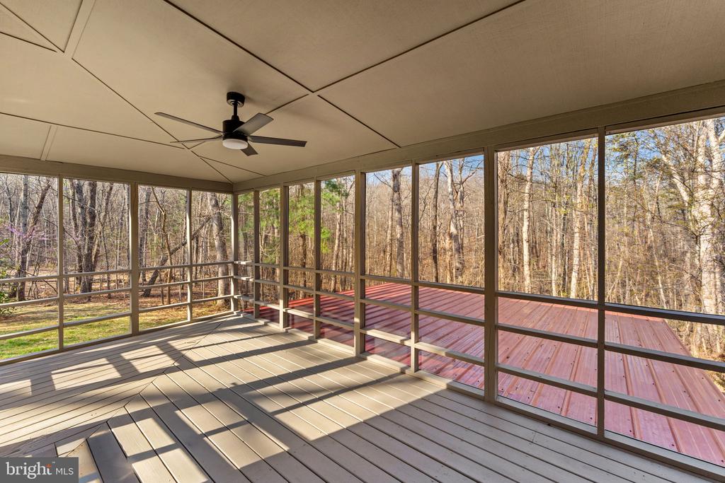 16416 MOUNTAIN RUN LN, CULPEPER, Virginia 22701, 5 Bedrooms Bedrooms, ,4 BathroomsBathrooms,Residential,16416 MOUNTAIN RUN LN,VACU2013016 MLS # VACU2013016