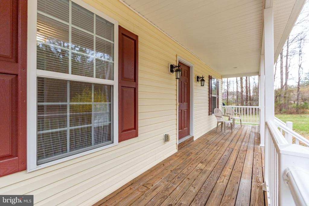 8401 SEAYS RD, SPOTSYLVANIA, Virginia 22551, 4 Bedrooms Bedrooms, ,2 BathroomsBathrooms,Residential,8401 SEAYS RD,VASP2040460 MLS # VASP2040460