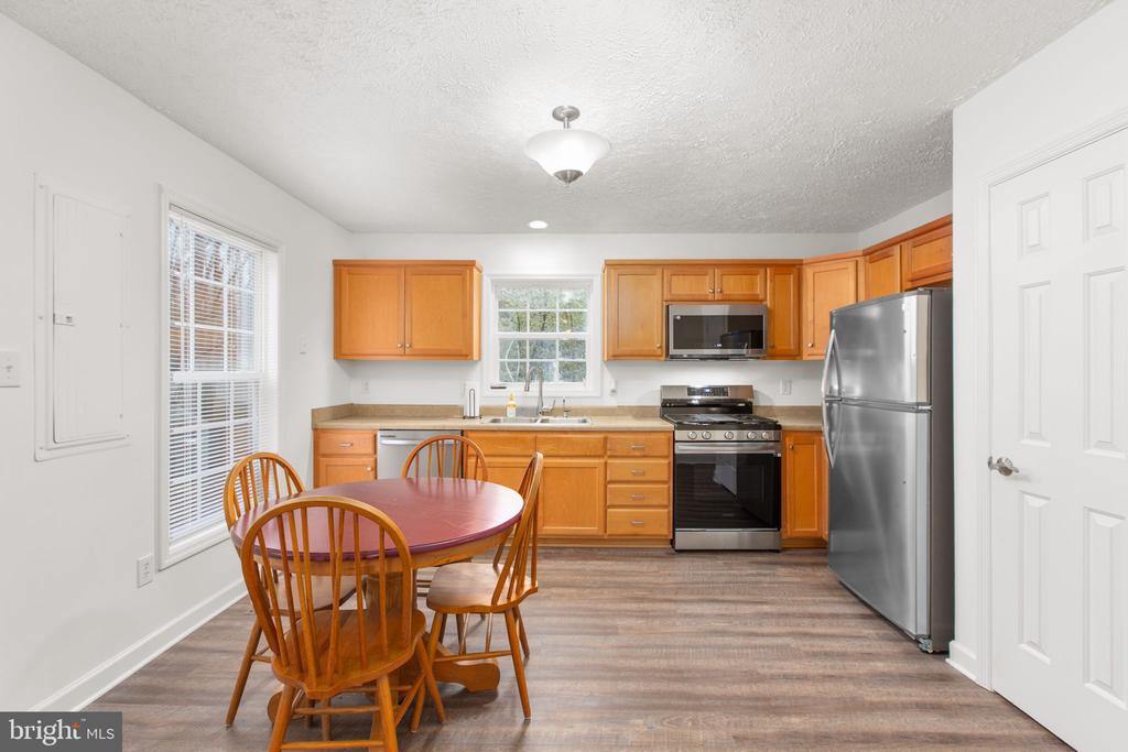 8401 SEAYS RD, SPOTSYLVANIA, Virginia 22551, 4 Bedrooms Bedrooms, ,2 BathroomsBathrooms,Residential,8401 SEAYS RD,VASP2040460 MLS # VASP2040460