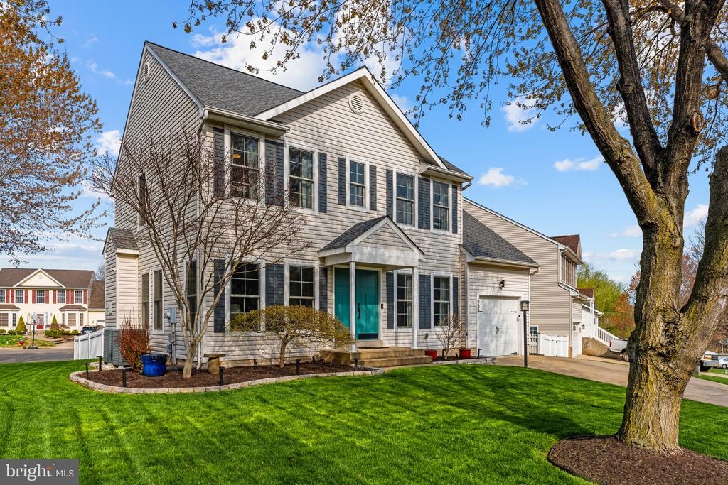 233 BREEZEWOOD DR, WARRENTON, Virginia 20186, 3 Bedrooms Bedrooms, ,3 BathroomsBathrooms,Residential,233 BREEZEWOOD DR,VAFQ2021242 MLS # VAFQ2021242