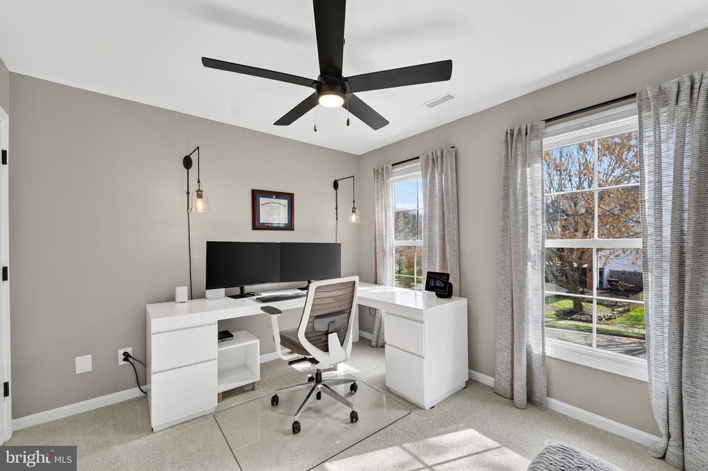 233 BREEZEWOOD DR, WARRENTON, Virginia 20186, 3 Bedrooms Bedrooms, ,3 BathroomsBathrooms,Residential,233 BREEZEWOOD DR,VAFQ2021242 MLS # VAFQ2021242