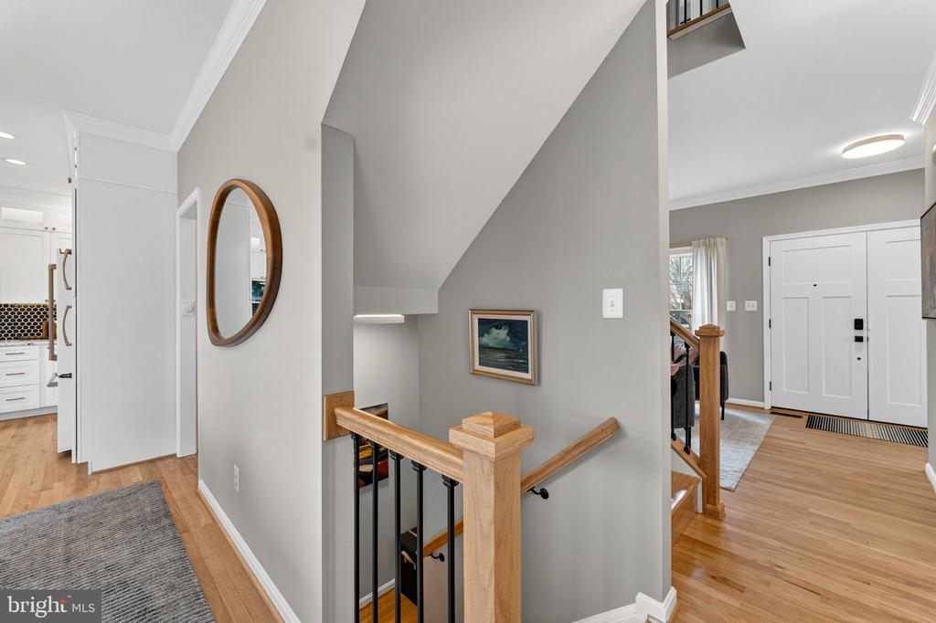 233 BREEZEWOOD DR, WARRENTON, Virginia 20186, 3 Bedrooms Bedrooms, ,3 BathroomsBathrooms,Residential,233 BREEZEWOOD DR,VAFQ2021242 MLS # VAFQ2021242