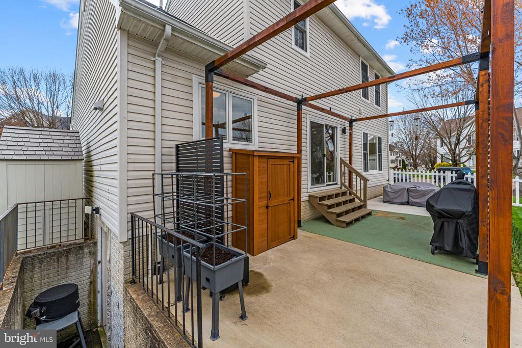 233 BREEZEWOOD DR, WARRENTON, Virginia 20186, 3 Bedrooms Bedrooms, ,3 BathroomsBathrooms,Residential,233 BREEZEWOOD DR,VAFQ2021242 MLS # VAFQ2021242