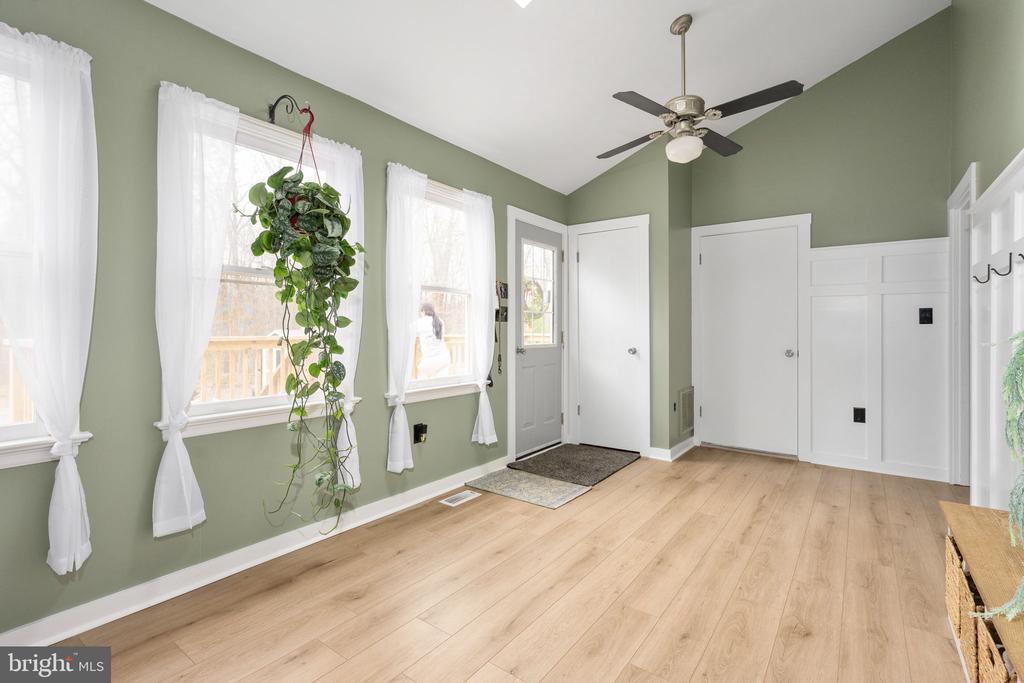 2623 JEFFERSON HWY, LOUISA, Virginia 23093, 3 Bedrooms Bedrooms, ,2 BathroomsBathrooms,Residential,2623 JEFFERSON HWY,VALA2009558 MLS # VALA2009558