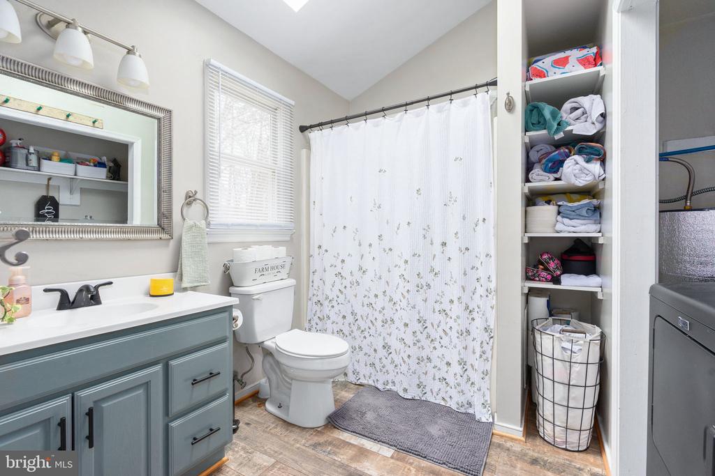 2623 JEFFERSON HWY, LOUISA, Virginia 23093, 3 Bedrooms Bedrooms, ,2 BathroomsBathrooms,Residential,2623 JEFFERSON HWY,VALA2009558 MLS # VALA2009558