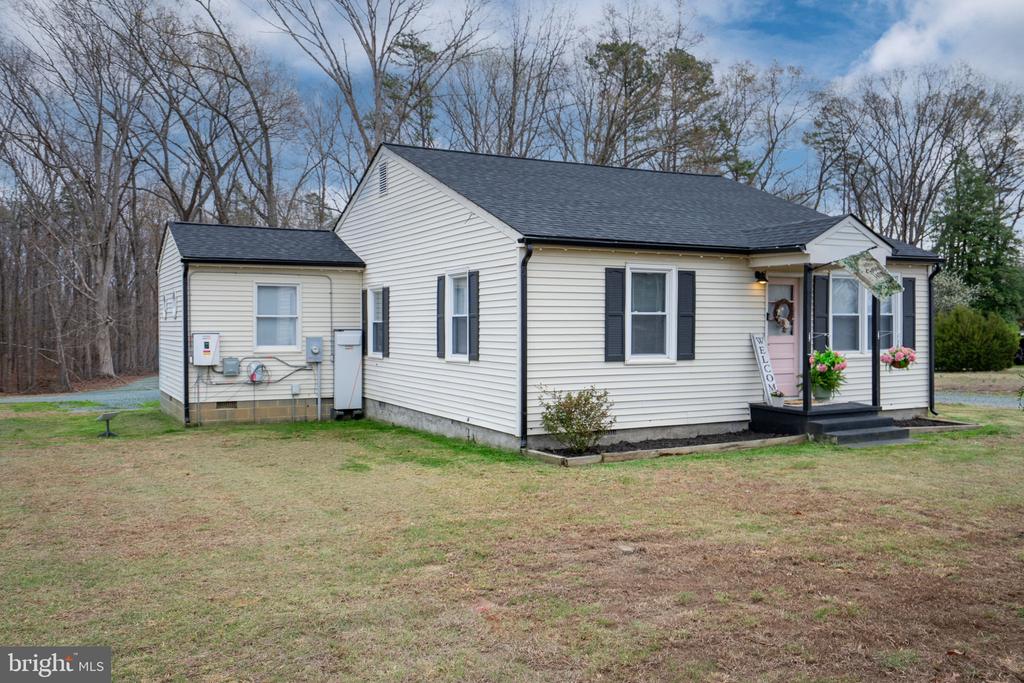 2623 JEFFERSON HWY, LOUISA, Virginia 23093, 3 Bedrooms Bedrooms, ,2 BathroomsBathrooms,Residential,2623 JEFFERSON HWY,VALA2009558 MLS # VALA2009558