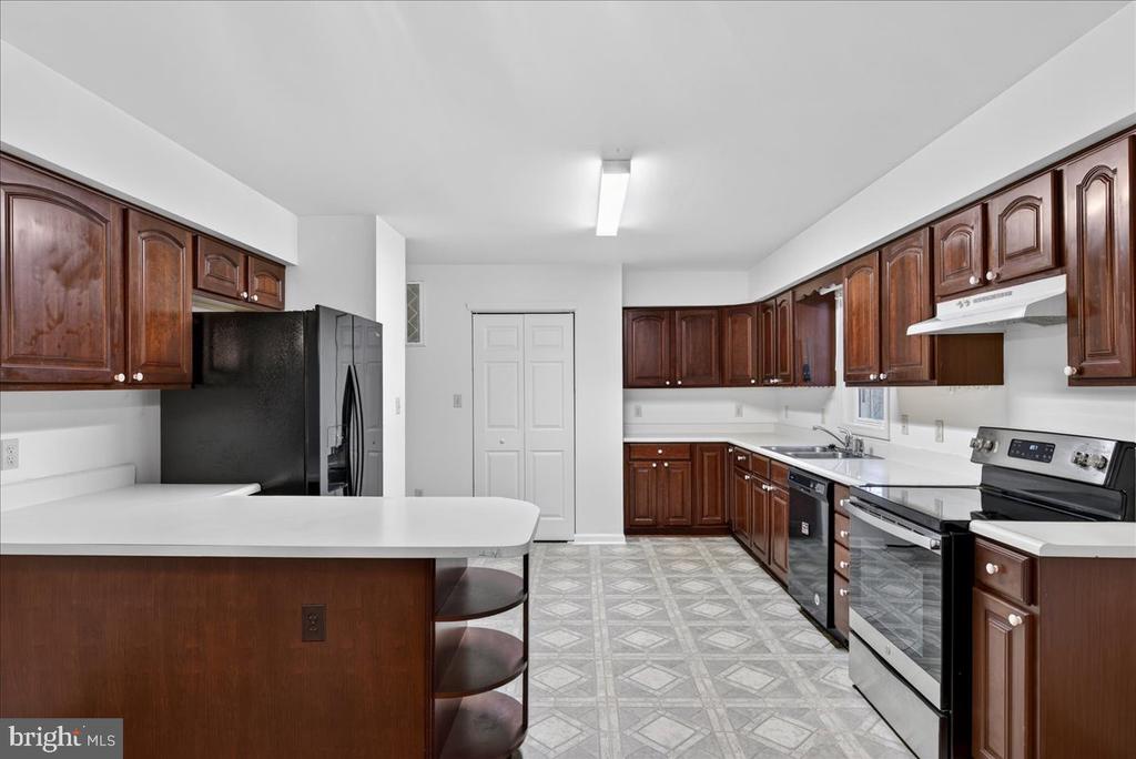 9521 GRASTY GOLD MINE RD, RHOADESVILLE, Virginia 22542, 3 Bedrooms Bedrooms, ,2 BathroomsBathrooms,Residential,9521 GRASTY GOLD MINE RD,VAOR2013674 MLS # VAOR2013674