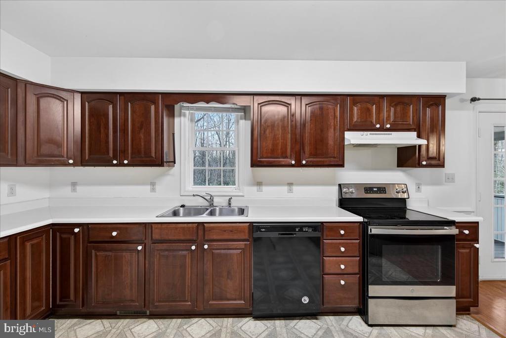 9521 GRASTY GOLD MINE RD, RHOADESVILLE, Virginia 22542, 3 Bedrooms Bedrooms, ,2 BathroomsBathrooms,Residential,9521 GRASTY GOLD MINE RD,VAOR2013674 MLS # VAOR2013674