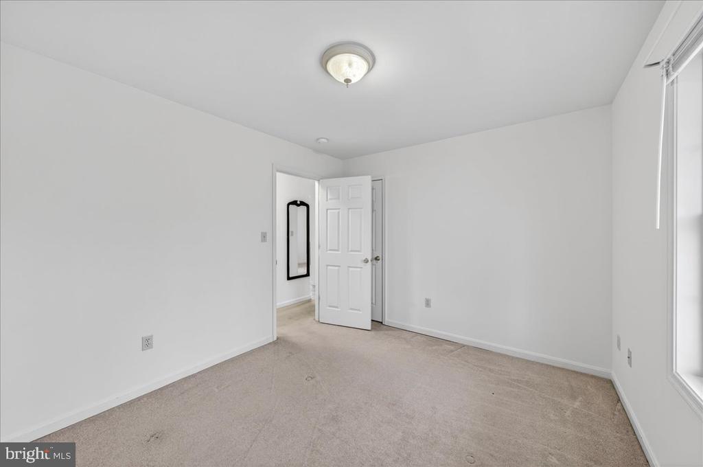 9521 GRASTY GOLD MINE RD, RHOADESVILLE, Virginia 22542, 3 Bedrooms Bedrooms, ,2 BathroomsBathrooms,Residential,9521 GRASTY GOLD MINE RD,VAOR2013674 MLS # VAOR2013674