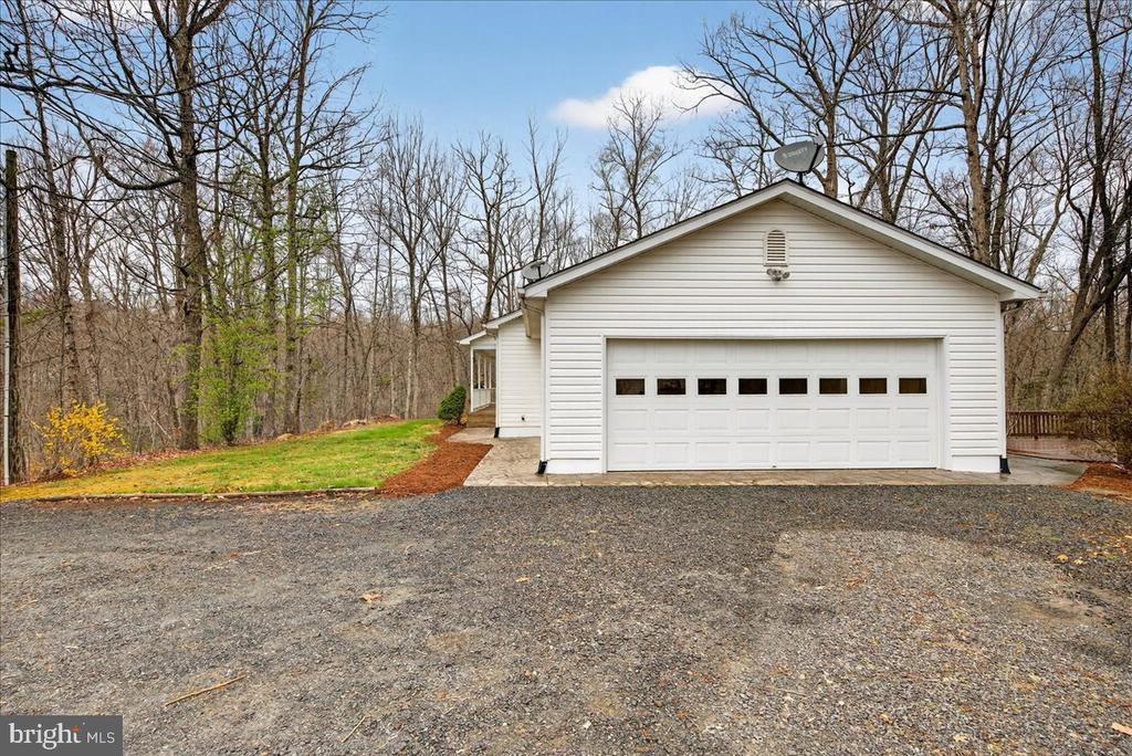 9521 GRASTY GOLD MINE RD, RHOADESVILLE, Virginia 22542, 3 Bedrooms Bedrooms, ,2 BathroomsBathrooms,Residential,9521 GRASTY GOLD MINE RD,VAOR2013674 MLS # VAOR2013674