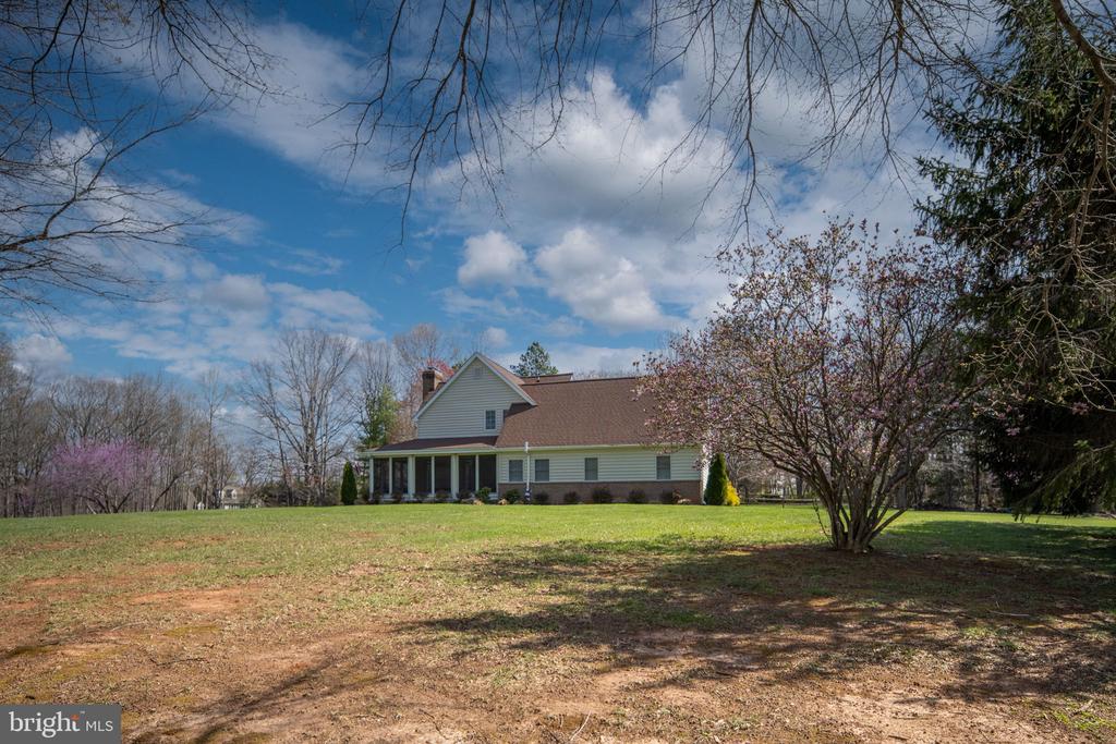 10752 BRIDLEREIN COURT, SPOTSYLVANIA, Virginia 22553, 4 Bedrooms Bedrooms, ,2 BathroomsBathrooms,Residential,10752 BRIDLEREIN COURT,VASP2040532 MLS # VASP2040532