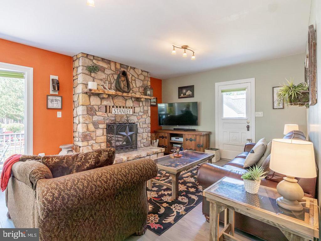 113 W MAIN ST, STANLEY, Virginia 22851, 6 Bedrooms Bedrooms, ,6 BathroomsBathrooms,Residential,113 W MAIN ST,VAPA2006228 MLS # VAPA2006228