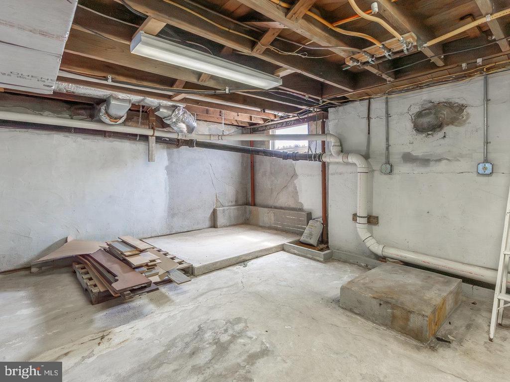 113 W MAIN ST, STANLEY, Virginia 22851, 6 Bedrooms Bedrooms, ,6 BathroomsBathrooms,Residential,113 W MAIN ST,VAPA2006228 MLS # VAPA2006228