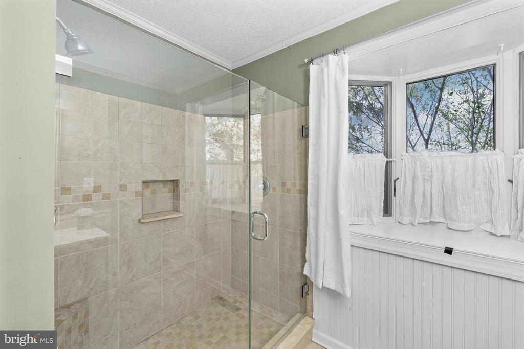 128 HARRISON CIR, LOCUST GROVE, Virginia 22508, 5 Bedrooms Bedrooms, ,3 BathroomsBathrooms,Residential,128 HARRISON CIR,VAOR2013626 MLS # VAOR2013626