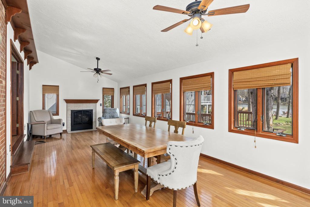 128 HARRISON CIR, LOCUST GROVE, Virginia 22508, 5 Bedrooms Bedrooms, ,3 BathroomsBathrooms,Residential,128 HARRISON CIR,VAOR2013626 MLS # VAOR2013626