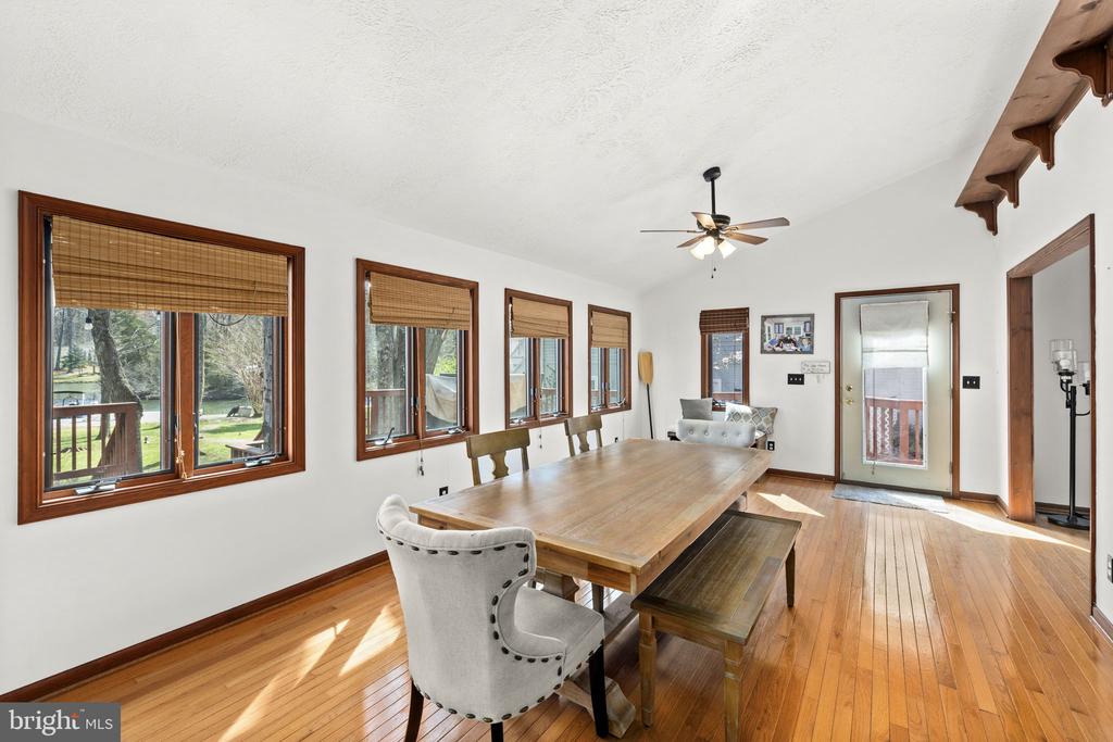 128 HARRISON CIR, LOCUST GROVE, Virginia 22508, 5 Bedrooms Bedrooms, ,3 BathroomsBathrooms,Residential,128 HARRISON CIR,VAOR2013626 MLS # VAOR2013626