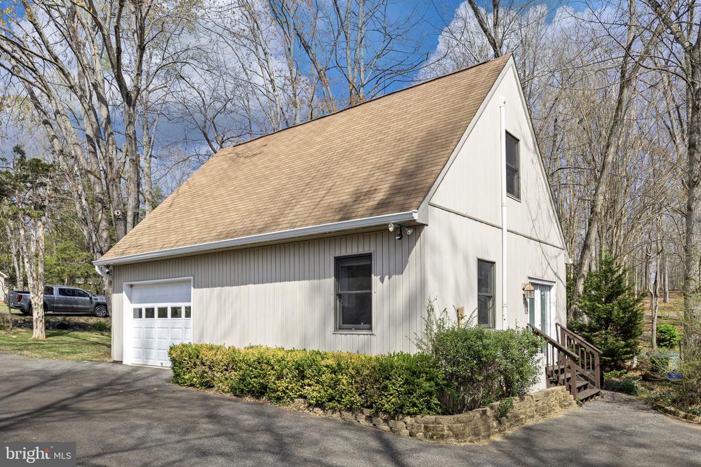 128 HARRISON CIR, LOCUST GROVE, Virginia 22508, 5 Bedrooms Bedrooms, ,3 BathroomsBathrooms,Residential,128 HARRISON CIR,VAOR2013626 MLS # VAOR2013626