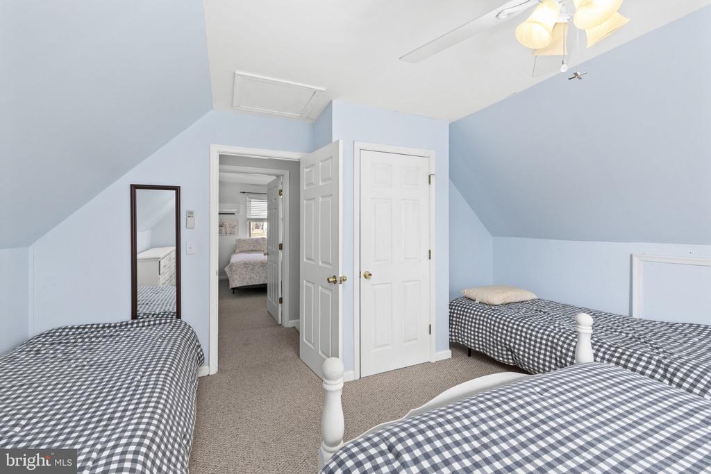 128 HARRISON CIR, LOCUST GROVE, Virginia 22508, 5 Bedrooms Bedrooms, ,3 BathroomsBathrooms,Residential,128 HARRISON CIR,VAOR2013626 MLS # VAOR2013626