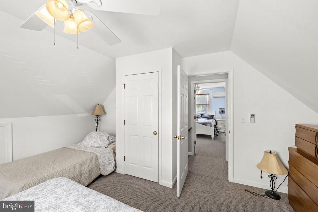 128 HARRISON CIR, LOCUST GROVE, Virginia 22508, 5 Bedrooms Bedrooms, ,3 BathroomsBathrooms,Residential,128 HARRISON CIR,VAOR2013626 MLS # VAOR2013626