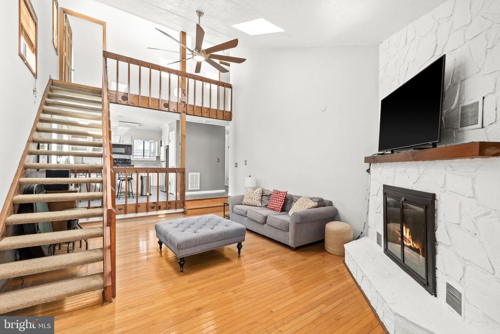 128 HARRISON CIR, LOCUST GROVE, Virginia 22508, 5 Bedrooms Bedrooms, ,3 BathroomsBathrooms,Residential,128 HARRISON CIR,VAOR2013626 MLS # VAOR2013626