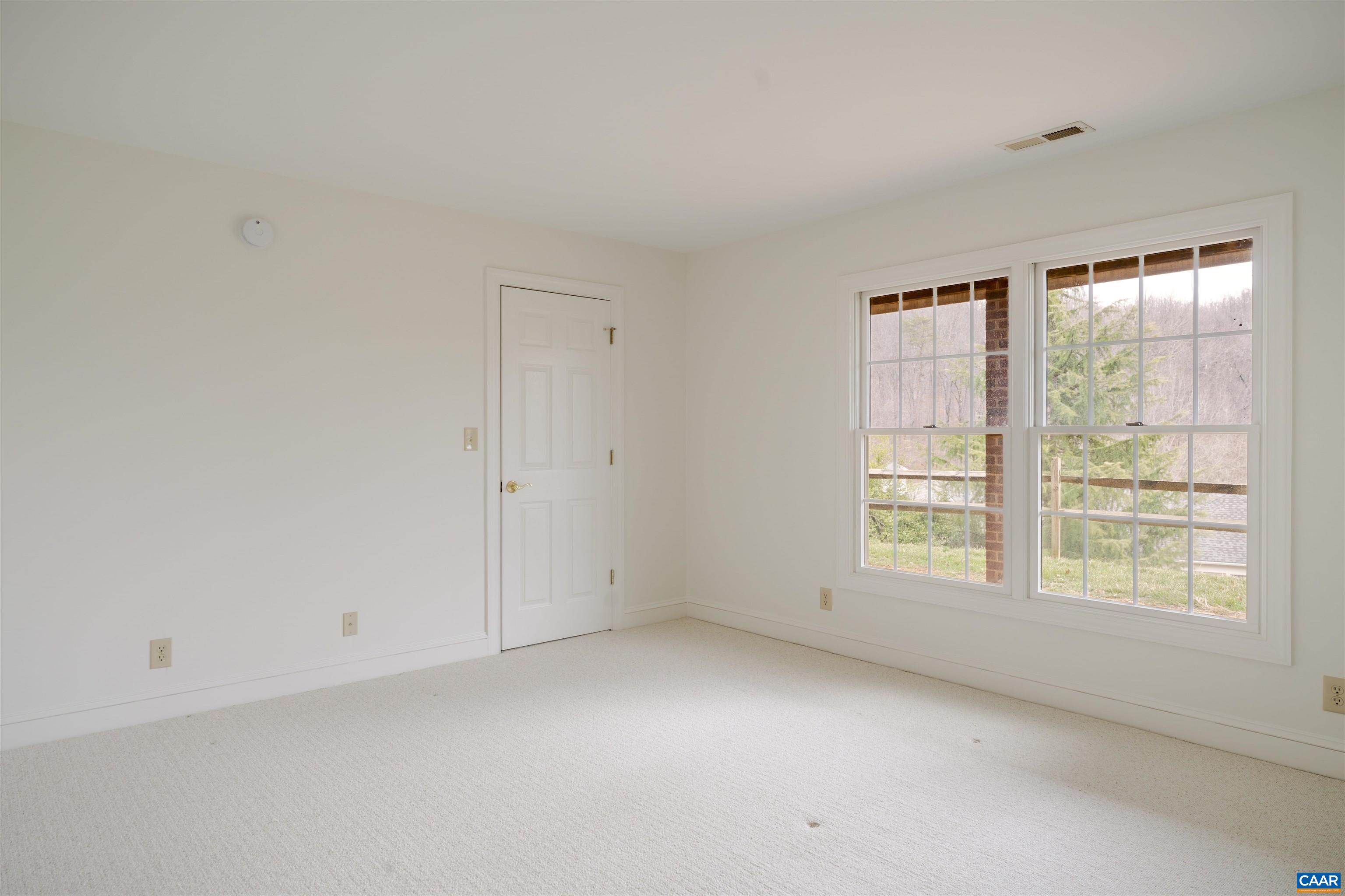 1362 PANTOPS COTTAGE CT, CHARLOTTESVILLE, Virginia 22911, 3 Bedrooms Bedrooms, ,2 BathroomsBathrooms,Residential,1362 PANTOPS COTTAGE CT,673962 MLS # 673962