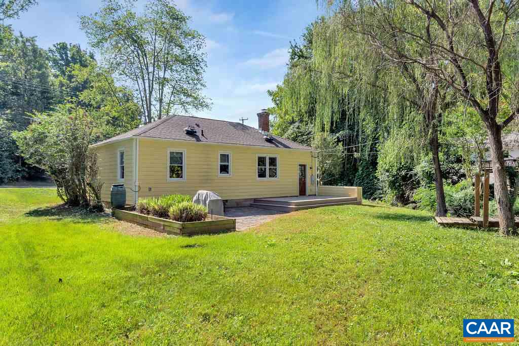 1641 CHERRY AVE, CHARLOTTESVILLE, Virginia 22903, 3 Bedrooms Bedrooms, ,1 BathroomBathrooms,Residential,1641 CHERRY AVE,674762 MLS # 674762