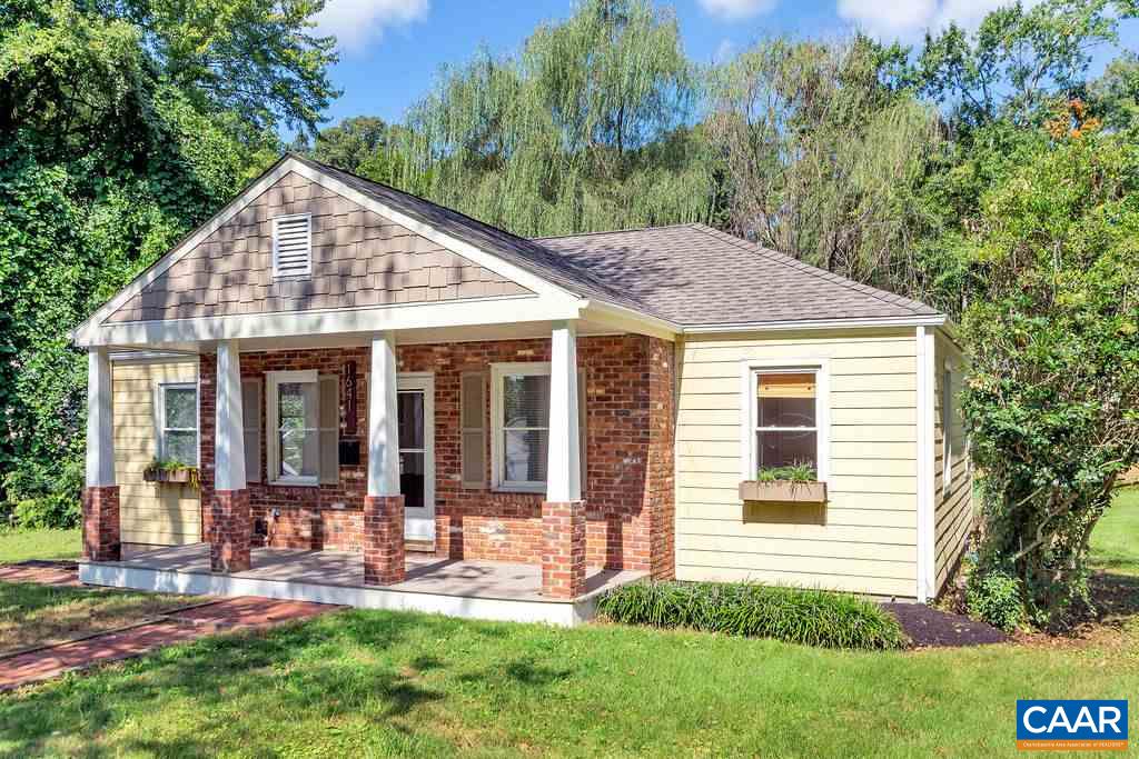 1641 CHERRY AVE, CHARLOTTESVILLE, Virginia 22903, 3 Bedrooms Bedrooms, ,1 BathroomBathrooms,Residential,1641 CHERRY AVE,674762 MLS # 674762