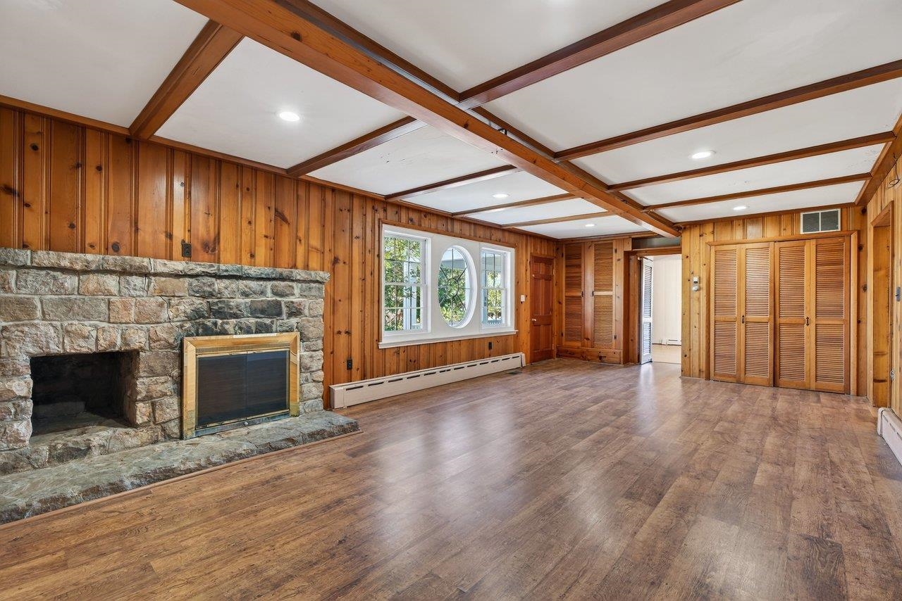 422 MECHANIC ST, LURAY, Virginia 22835, 5 Bedrooms Bedrooms, ,2 BathroomsBathrooms,Residential,422 MECHANIC ST,675081 MLS # 675081