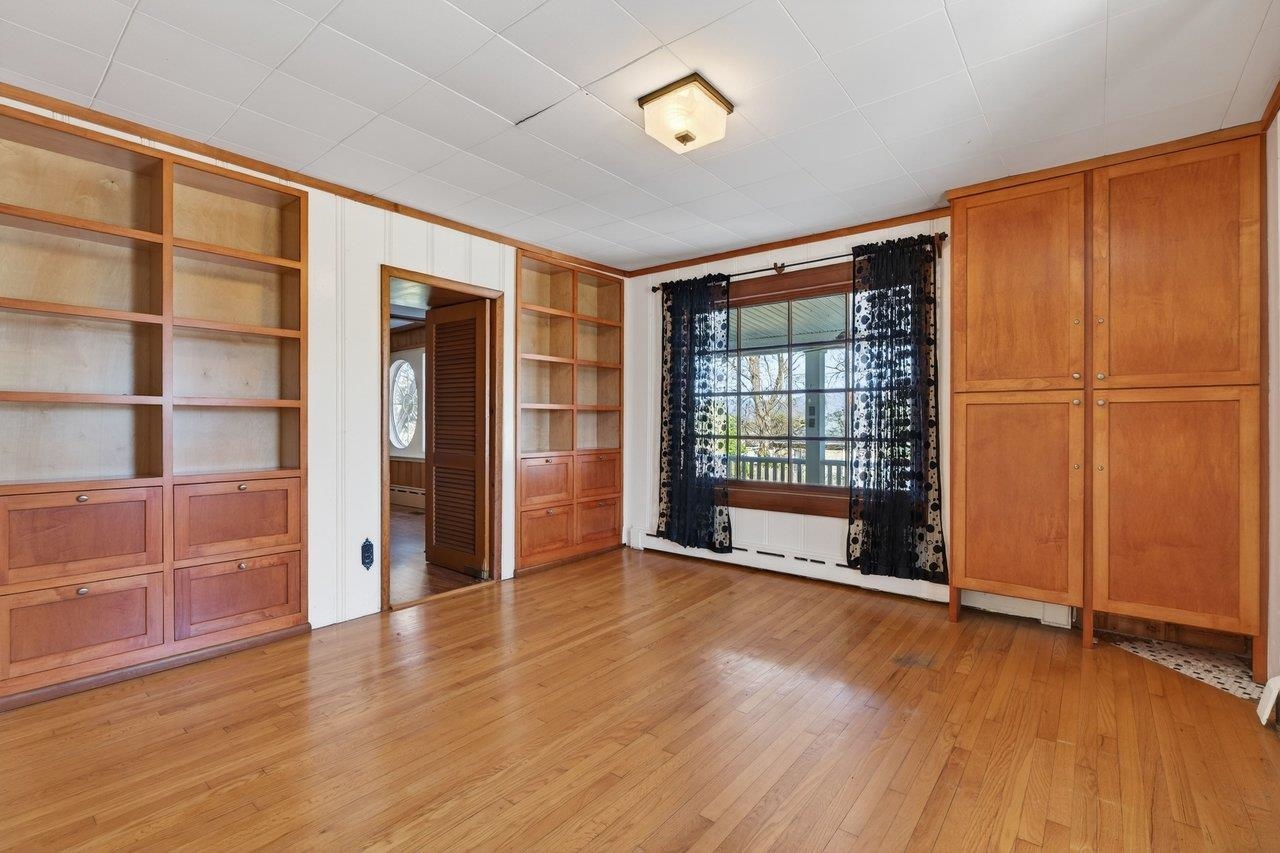 422 MECHANIC ST, LURAY, Virginia 22835, 5 Bedrooms Bedrooms, ,2 BathroomsBathrooms,Residential,422 MECHANIC ST,675081 MLS # 675081