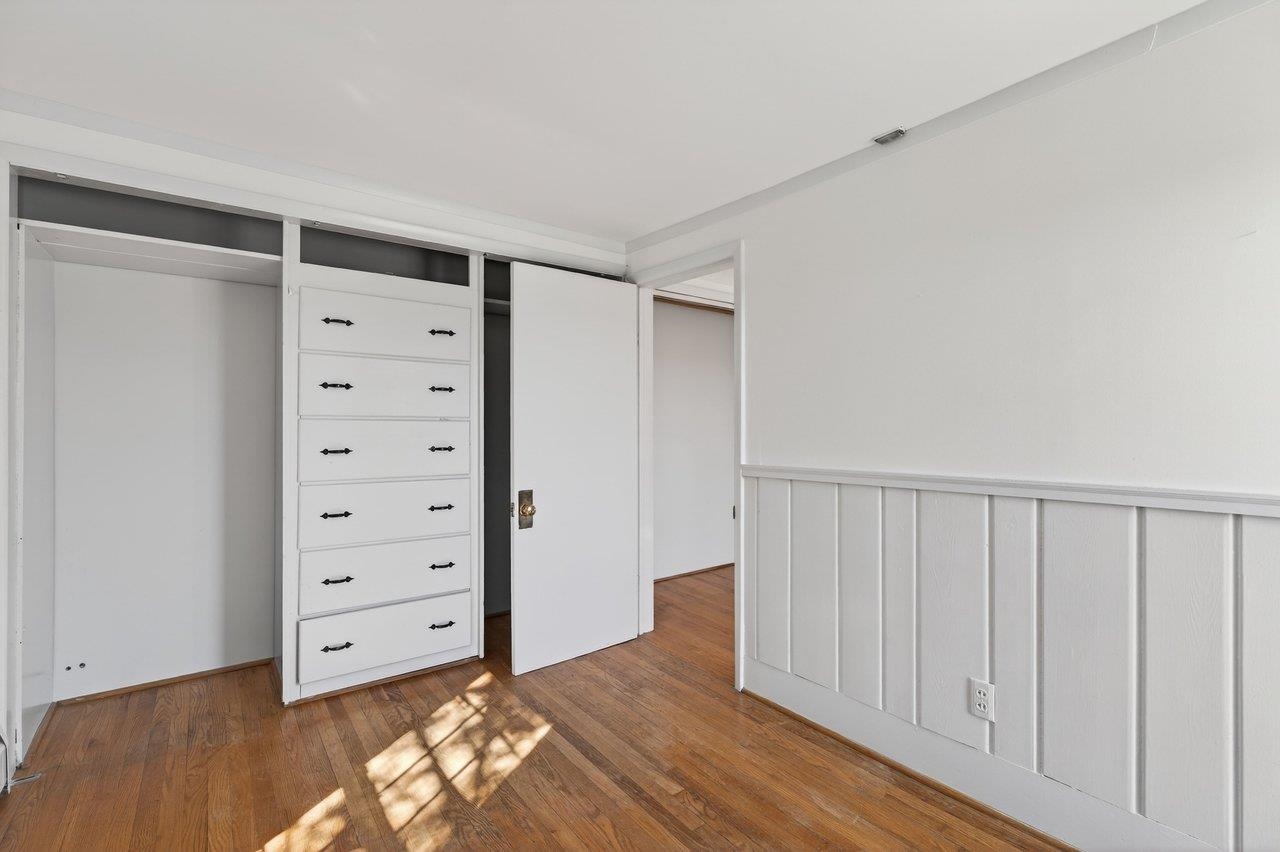 422 MECHANIC ST, LURAY, Virginia 22835, 5 Bedrooms Bedrooms, ,2 BathroomsBathrooms,Residential,422 MECHANIC ST,675081 MLS # 675081