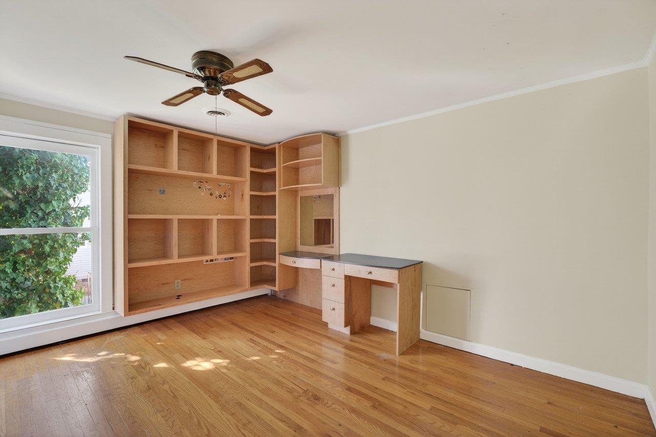 422 MECHANIC ST, LURAY, Virginia 22835, 5 Bedrooms Bedrooms, ,2 BathroomsBathrooms,Residential,422 MECHANIC ST,675081 MLS # 675081