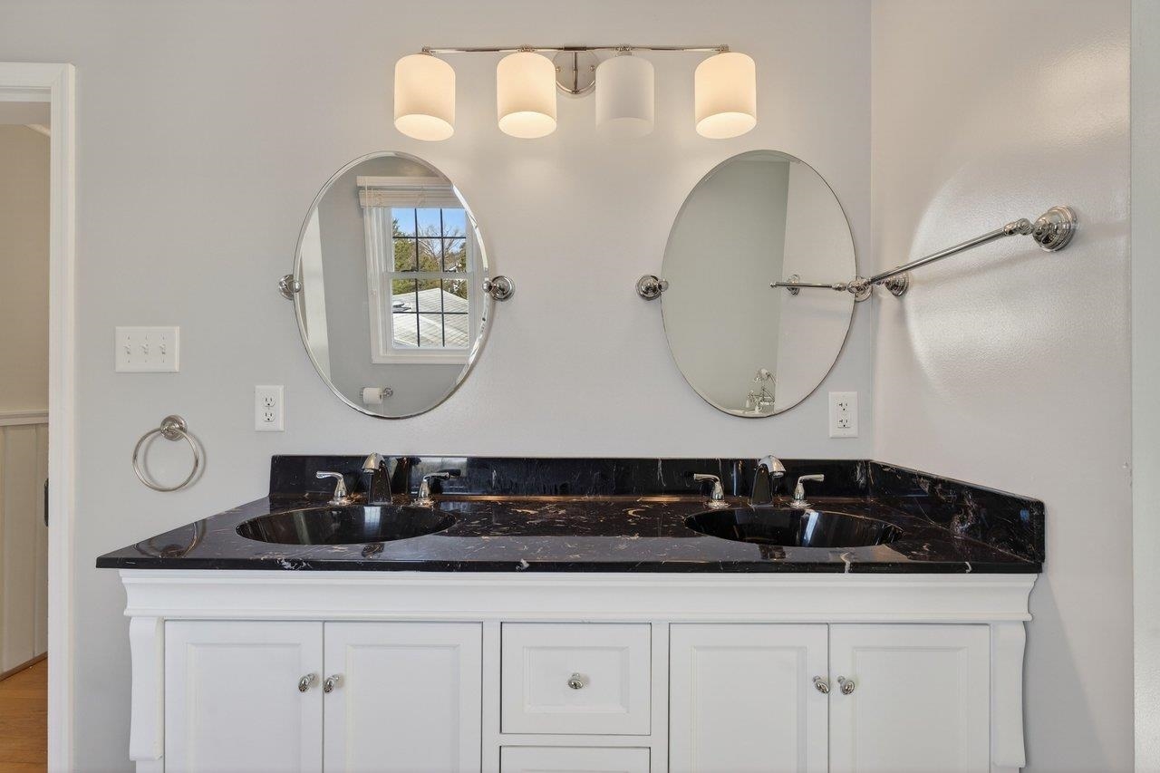 422 MECHANIC ST, LURAY, Virginia 22835, 5 Bedrooms Bedrooms, ,2 BathroomsBathrooms,Residential,422 MECHANIC ST,675081 MLS # 675081