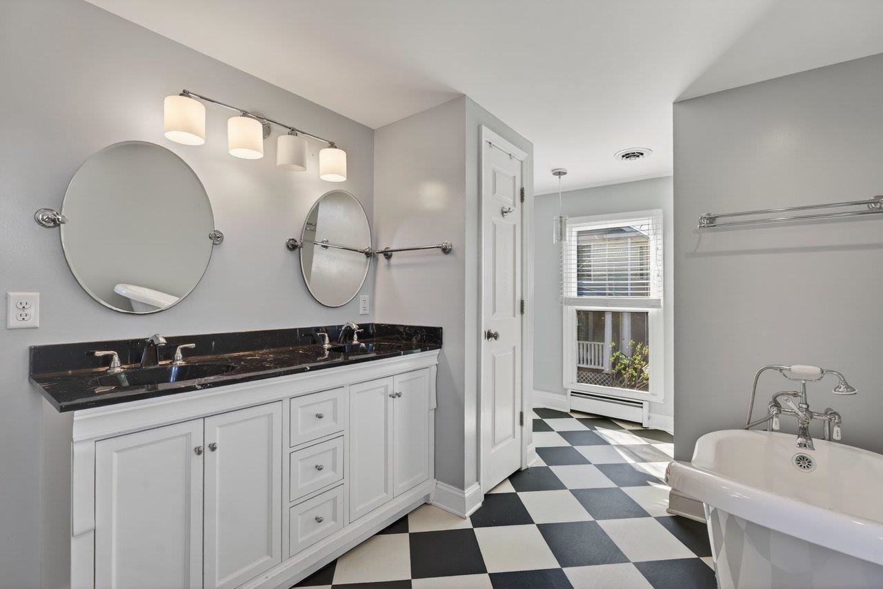 422 MECHANIC ST, LURAY, Virginia 22835, 5 Bedrooms Bedrooms, ,2 BathroomsBathrooms,Residential,422 MECHANIC ST,675081 MLS # 675081