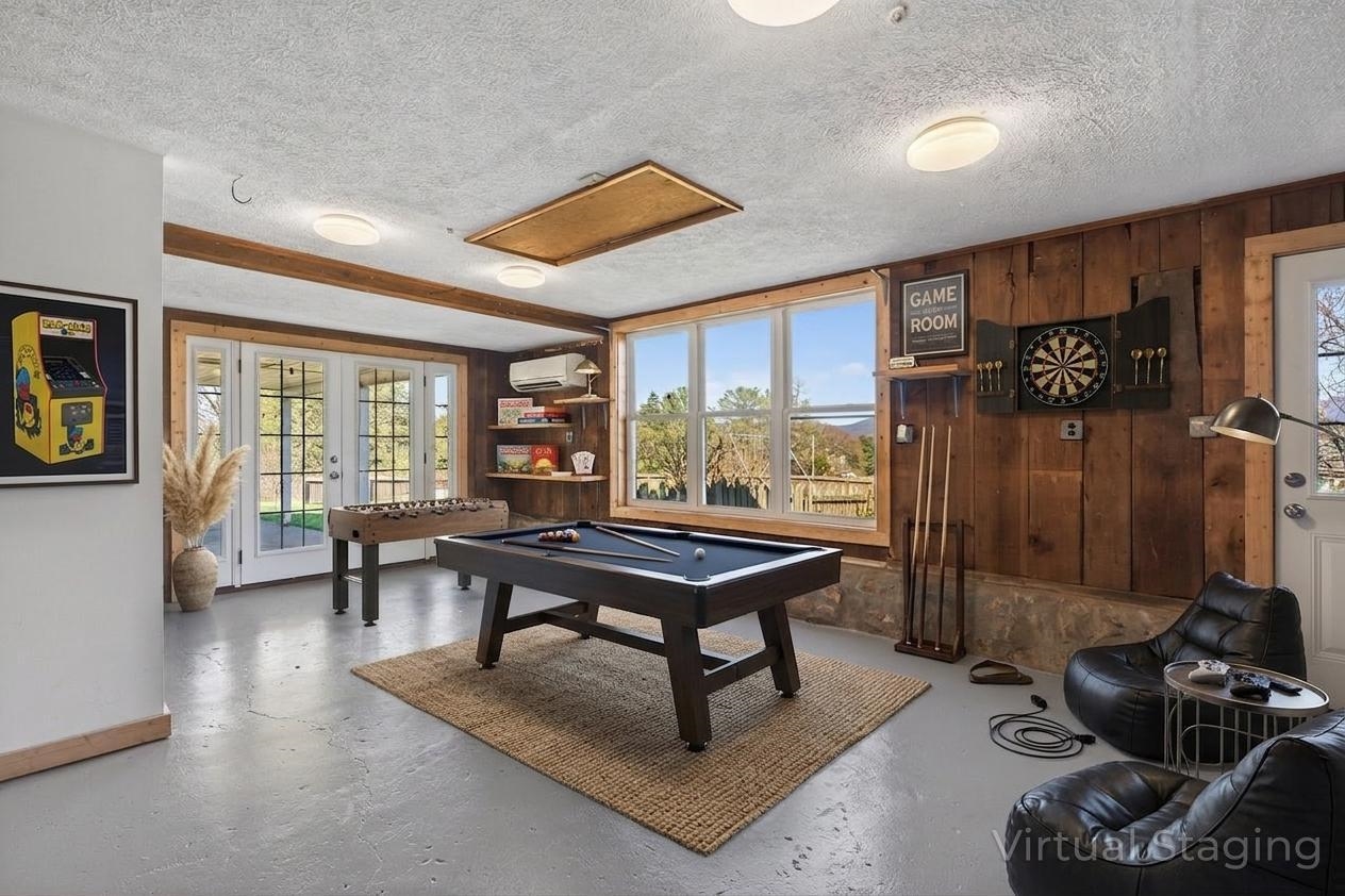 422 MECHANIC ST, LURAY, Virginia 22835, 5 Bedrooms Bedrooms, ,2 BathroomsBathrooms,Residential,422 MECHANIC ST,675081 MLS # 675081