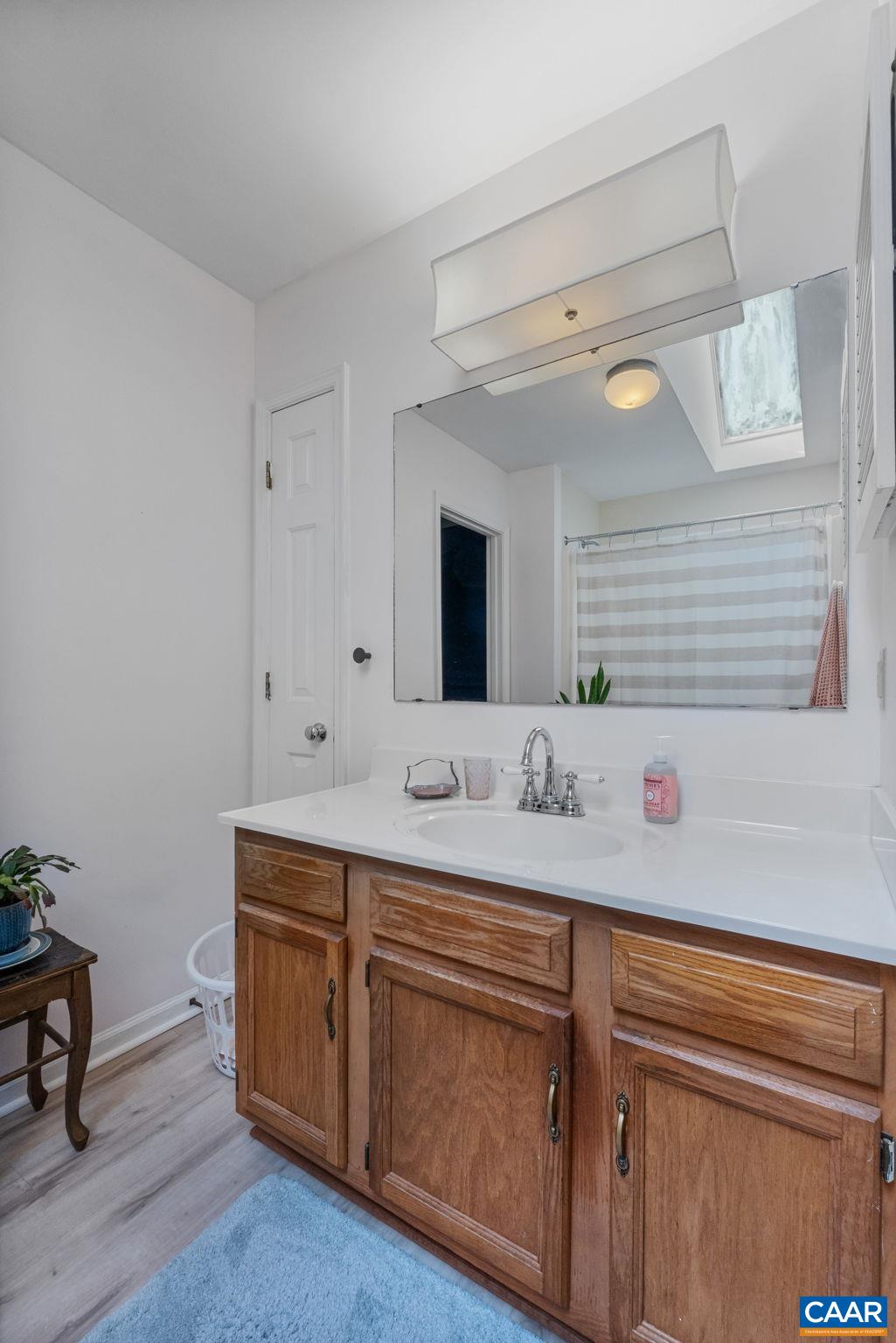 1 RIDGEVIEW CIR, CHARLOTTESVILLE, Virginia 22902, 3 Bedrooms Bedrooms, ,2 BathroomsBathrooms,Residential,1 RIDGEVIEW CIR,675133 MLS # 675133