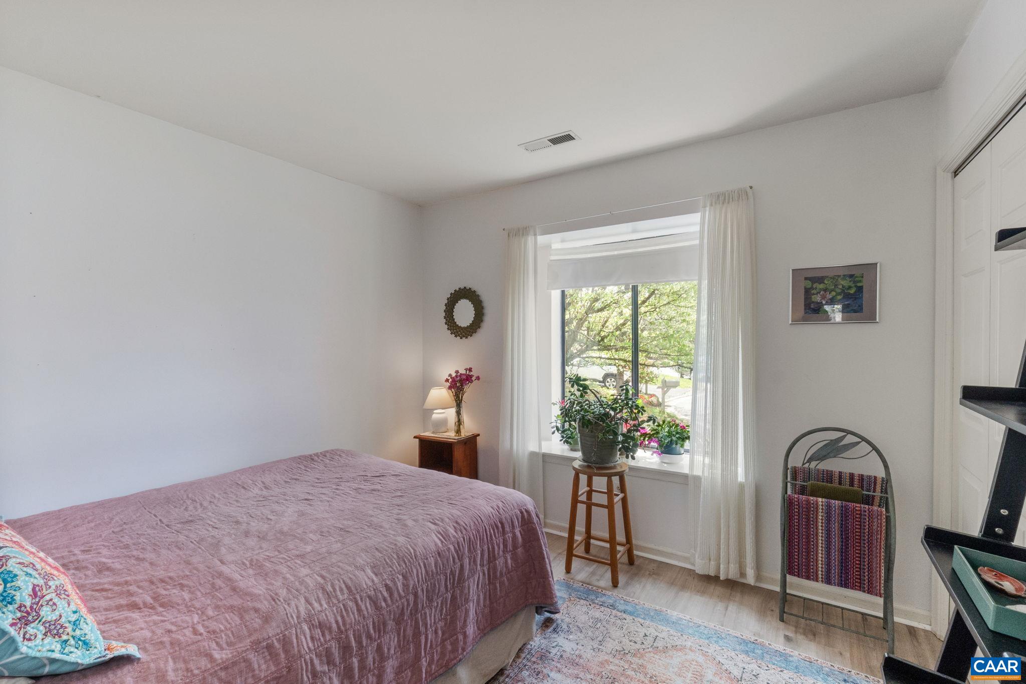 1 RIDGEVIEW CIR, CHARLOTTESVILLE, Virginia 22902, 3 Bedrooms Bedrooms, ,2 BathroomsBathrooms,Residential,1 RIDGEVIEW CIR,675133 MLS # 675133