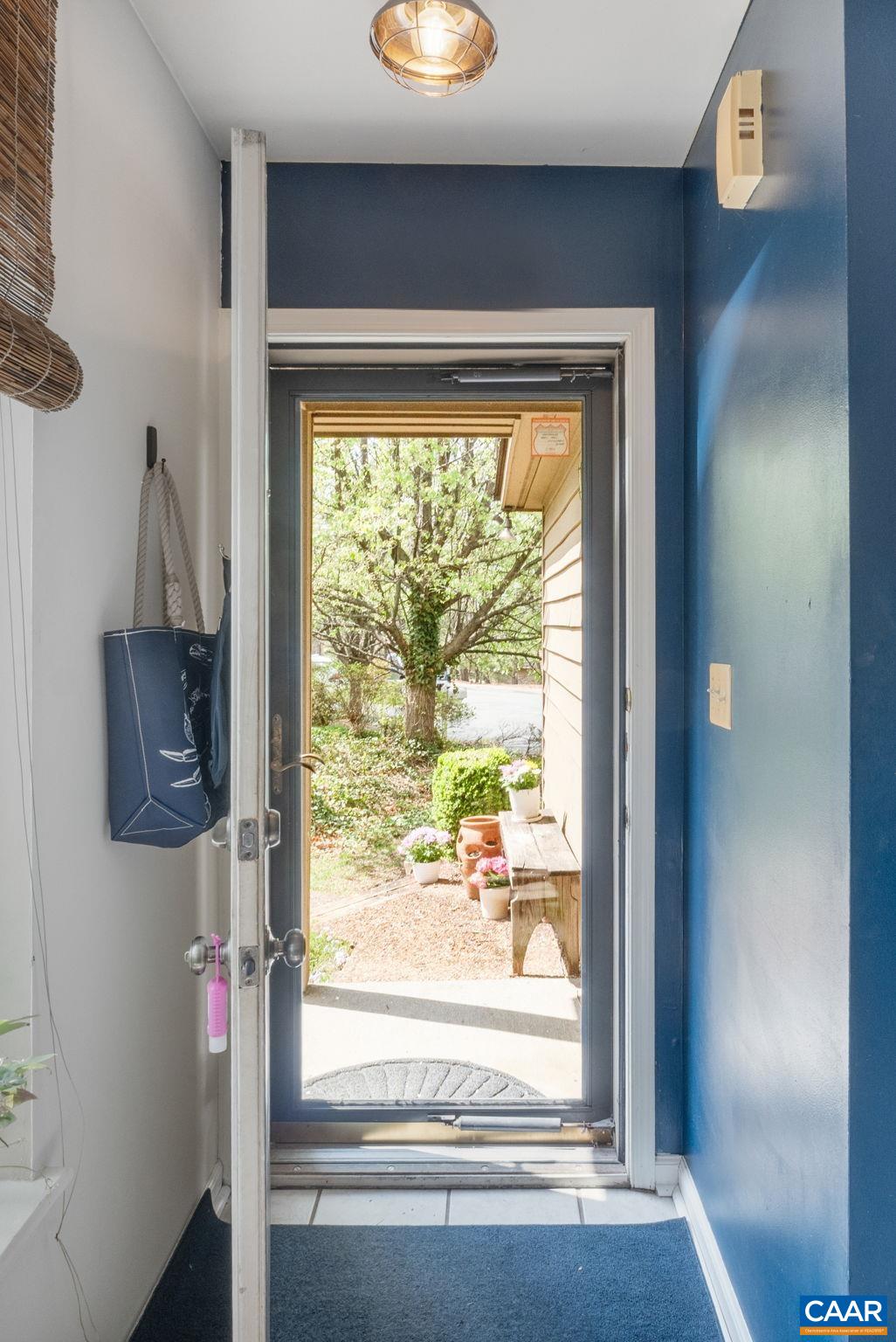 1 RIDGEVIEW CIR, CHARLOTTESVILLE, Virginia 22902, 3 Bedrooms Bedrooms, ,2 BathroomsBathrooms,Residential,1 RIDGEVIEW CIR,675133 MLS # 675133